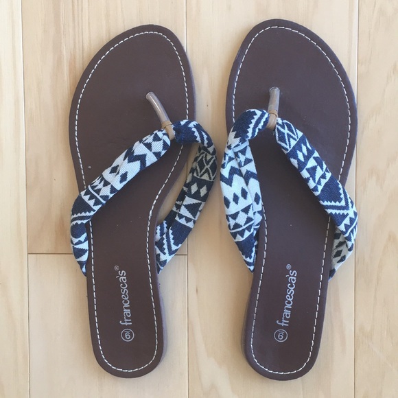 Francesca’s flip flops size 9 - Picture 1 of 5